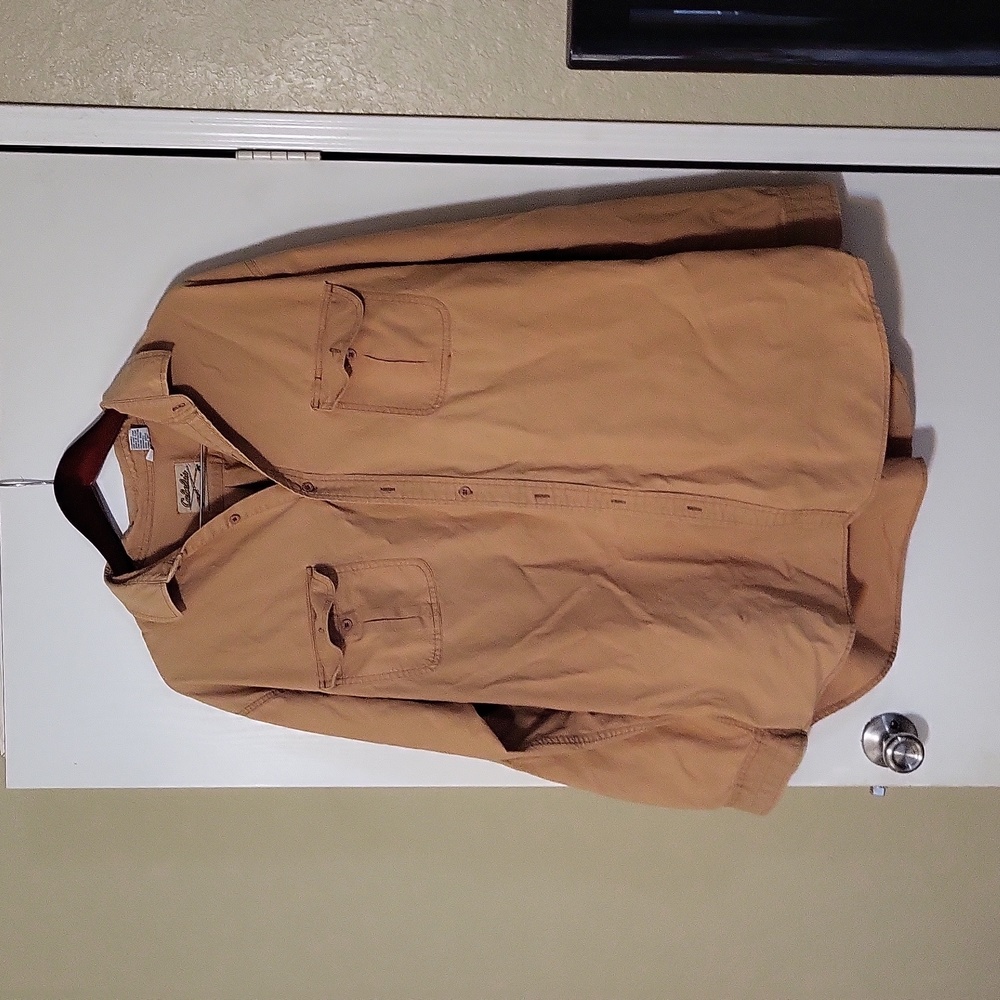 Cabella's Mens shirt LT